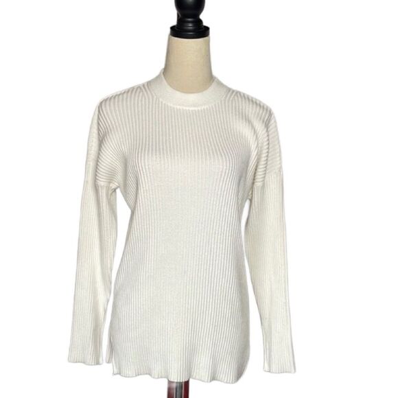 Abercrombie & Fitch White Ribbed Mock Neck Knit Sweater (Size: XS) - Picture 1 of 13